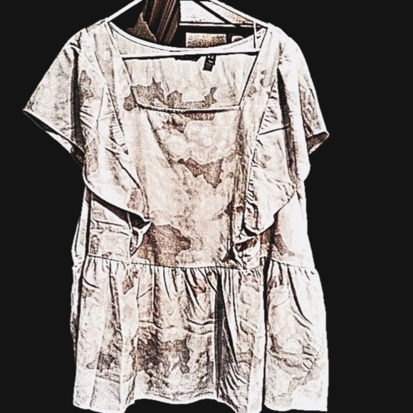 Du Jour Lg White and Gray Tie Dye Square Ruffled Neckline Swing Hem Nwot Blous - Picture 5 of 10